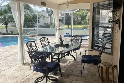 Image de Maison de luxe avec piscine dans les domaines