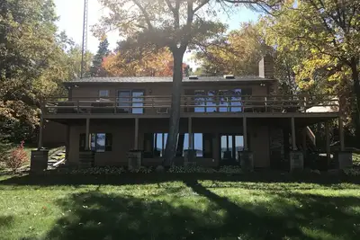 Image de Grande maison du lac avec plage de sable de sucre!