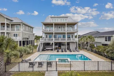 Image de Beach Life, 8 bedroom Oceanfront with Pool