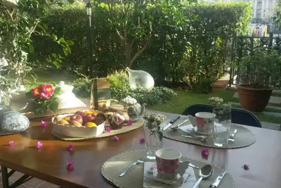 Image de \"Il nido di Giò\" élégant appartement au rez-de-chaussée avec jardin privé