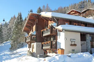 Image de Chalet ski-in de luxe à Paradiski. Spa avec vue imprenable. Sauna. Bonne nourriture