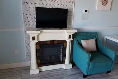 Image de Condo Direct Oceanfront RÉNOVÉ Au Centre De Boardwalk