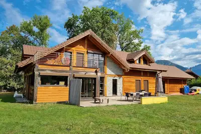 Image de Villa d'exception à 300m du Lac d'Annecy. Espace, lumière et calme. 14 pers