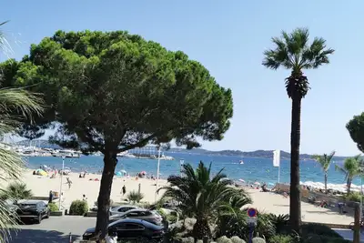 Image de Superbe T2 (4 pers) Face plage du Casino Centre ville Déco moderne