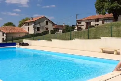 Image de Coeur de Dordogne 3 chambres de luxe avec piscine de 14m et 20 mb Wi-Fi gratuit