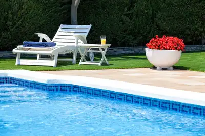 Delfin - Maison pour 8 avec jardin et piscine privée à 15 minutes de Barcelone