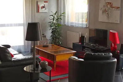 Image de Maison indépendante tout confort avec jardin et parkings privatifs
