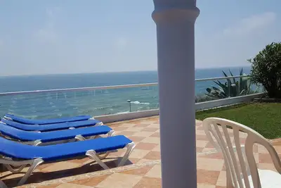 Image de Magnifique vue sur la mer. Maison à 70 mètres de la mer.