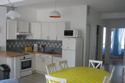 Image de Intra-Muros, T3, 100 m de la plage, ascenseur, chq vacances