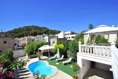 Image de Varna-House 10 pax à Capdepera- Mallorca- Piscine privée- Barbecue. 5 chambres - Chillout -67373- - Wi-Fi gratuit