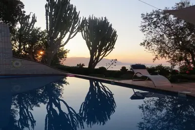 Villa w / piscine et une vue imprenable à Vietri sul Mare