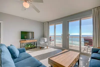 Image de Calypso 509 East - Chaises de plage + Netflix!