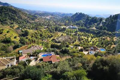 Image de Meilleures offres d'octobre - Maison de ville avec une vue panoramique imprenable Mijas