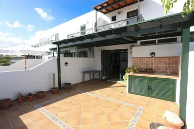 Image de Beau duplex à Costa Teguise avec terrasse. WiFi gratuit (modem Adsl)