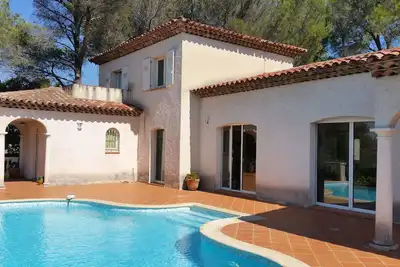 Image de Villa au coeur des Golfs de Valescure Grande maison. Belle vue mer.