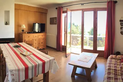 Image de appartement très jolie vue panoramique sur les pyrénées label 3 clés vacance