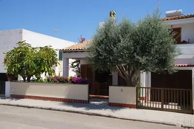 Image de Maison jumelée familiale dans un quartier très calme près de la plage et est Trenc.