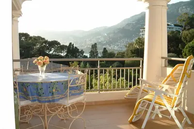 Image de Appartement avec vue de Monaco, collines et la mer dans le quartier chic résidence avec piscine