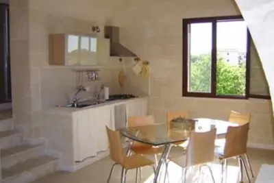 Image de Maison \/ villa - FAVIGNANAMaison avec jardin