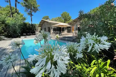 Image de Maison Bois Cap-Ferret - Le Canon avec piscine chauffée