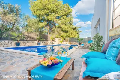 Image de Fabuleuse villa familiale avec piscine, à 500 m de la plage, pour 6 personnes