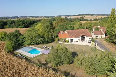 Belle maison restaurée et grange avec piscine privée