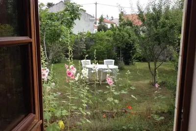 Image de Proche du centre et du port, Maisonnette avec grand jardin