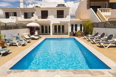 Image de 4\/5 chambres Villa. Luz 8 ou 10 personnes, Piscine Chauffée, Climatisation
