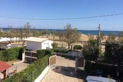 Image de Villa Maria, front beach 5 beds, 2 bath, along the coast Terracina and Circeo