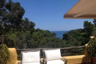 Image de Maison au calme avec vue mer et accès privé à la plage
