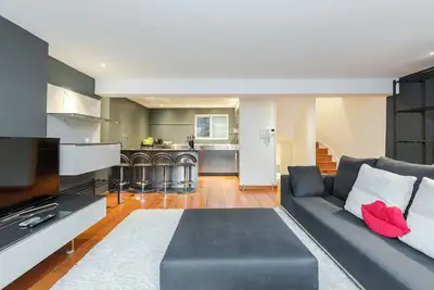 ✪ Appartement Mayfair 2br avec toit-terrasse et bain à remous