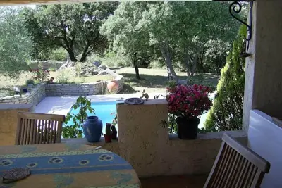 Image de grande maison 200m² avec piscine(5 par10m)   près d'Alès en Cévennes, 8personnes