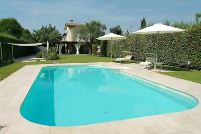Image de Villa Avec Piscine PRIVÉE, WiFi gratuit.
