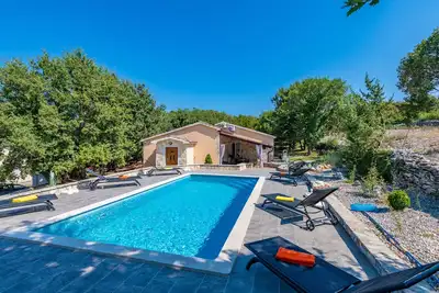 Image de Romantic private luxury villa w\/ pool, minutes from the beach, stunning sea view