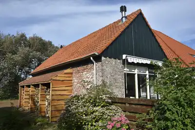 Image de Der Kamin est prêt! Schones Haus, sehr ruhig, am Bauernhof. Mitten in Natur