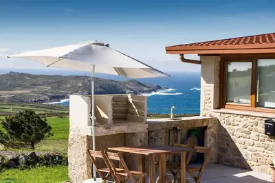 Image de Maison rustique avec terrain privé et vue sur la mer, situé dans le Cap Touriñán