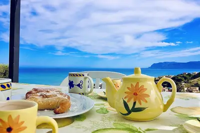 Image de La terrasse avec vue sur la mer