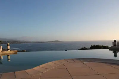 Villa 250m2 sur la rive sud d'Ajaccio superbe vue mer, proche plage et commerces