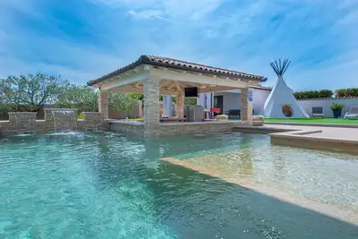 Image de Pool-Bar Villa Vodnjan \/ ~50m2 heated pool \/ Seaview \/ 4km beach \/ Spa Jacuzzi