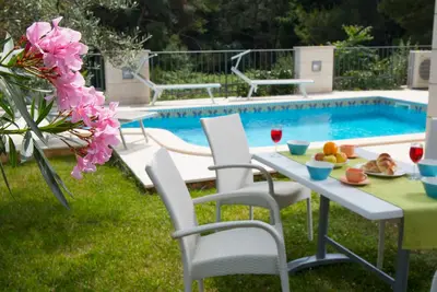 Image de Appartement de luxe 8 + 2, avec piscine privée, à 100m de la plage
