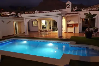 Image de Belle villa, vue sur mer, piscine privée Chauffée solaire, wifi 4 Pers Maximum