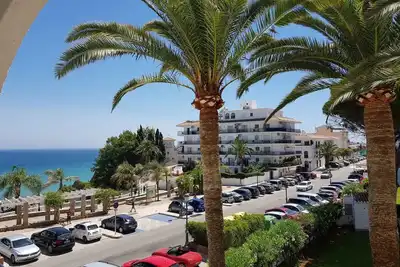 Image de Superbe appartement 1 chambre avec piscine et vue mer