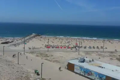 Magnifique vue sur la mer, grand appartement adapté aux familles, sur la plage