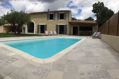 Image de Uzes Grande Bastide En Pierres Neuve Avec Piscine Et Tout  Confort