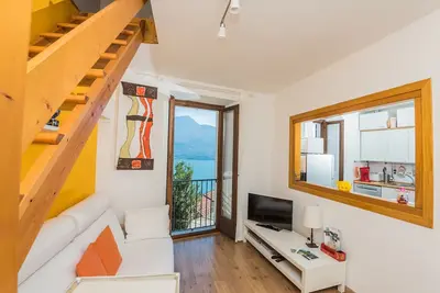 Image de Une fenêtre sur le lac de Côme - chalet en pierre avec vue imprenable et jardin privé