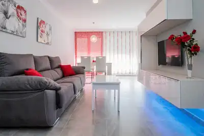 Image de Appartement luxueux avec vue sur la mer.
