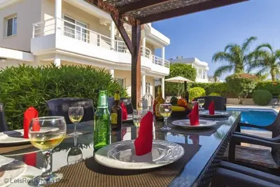 Image de Skytrees Villa - 4 Bed, 3 Bath Villa with Private Pool near the Sea. Walk to Tavernas