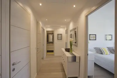 Appartement de luxe climatisé à Carré d'Or, à 200m de la plage, 2 balcons