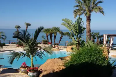 Image de House with swimming pool, spectacular sea views