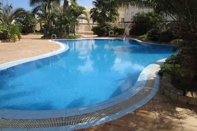 Image de Emplacement génial au bord de la piscine dans le complexe fermé El Sultan.